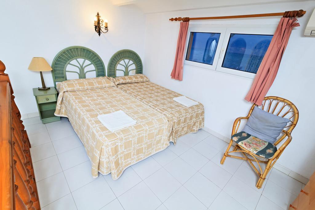 Mr Hotelet De La Racona & Apartments Denia Room photo